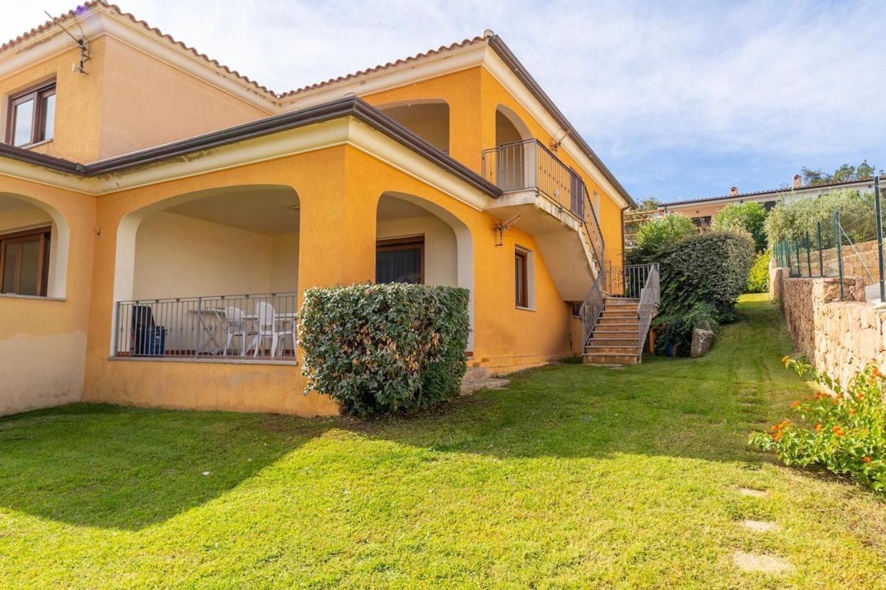 Iss Travel, Citai Panoramic Apartments - 1,5 Km From The Beach San Teodoro  Exterior photo